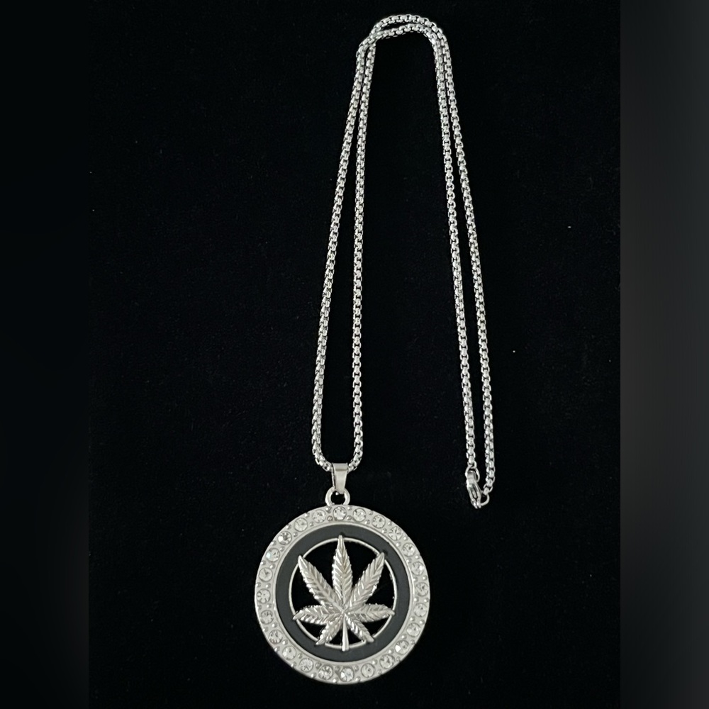 Men *420 Pendant Necklace - Picture 4 of 5
